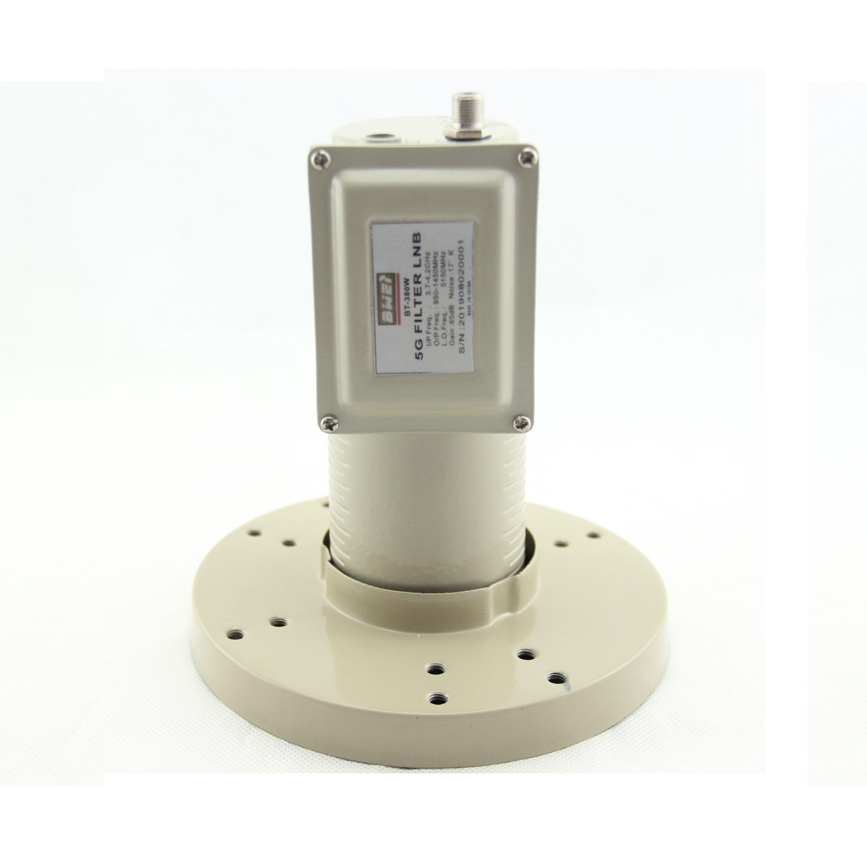 bt-380w 是一个电压切换双极化 c波段高频头,使用 14/19 伏电压卫星