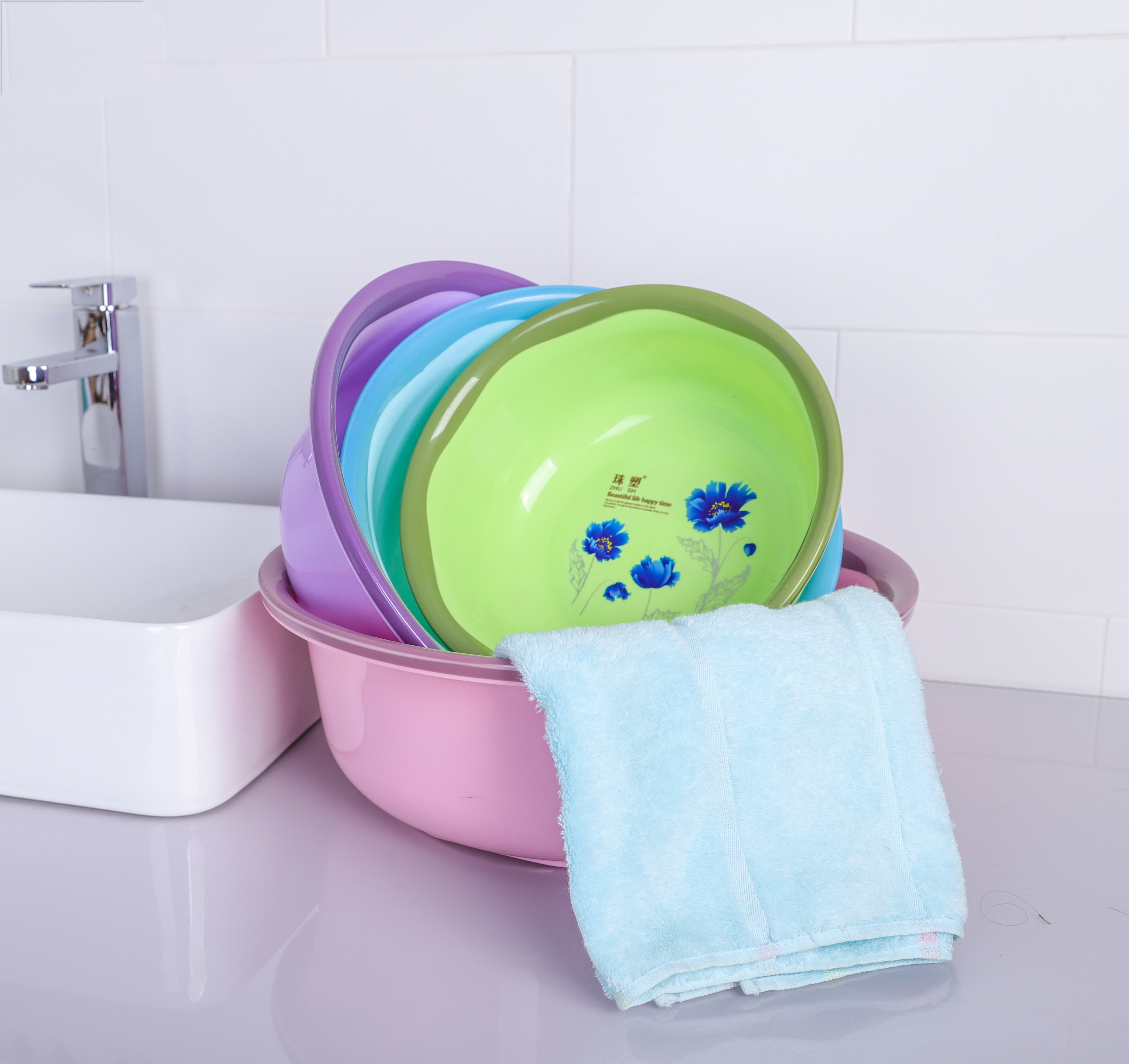 Маленькая кухня круглый умывальник Туалет ручной ног стиральная пластиковый бассейн