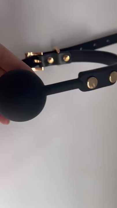 Bir sumkada erotik oralgan