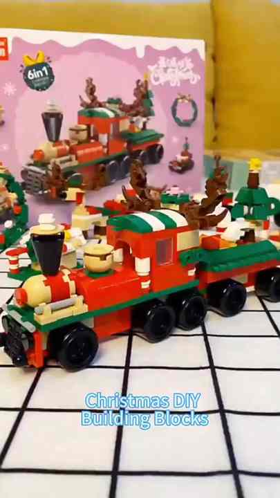 Zhegao Mini Blocks Creator Expert Christmas Gingerbread Apple