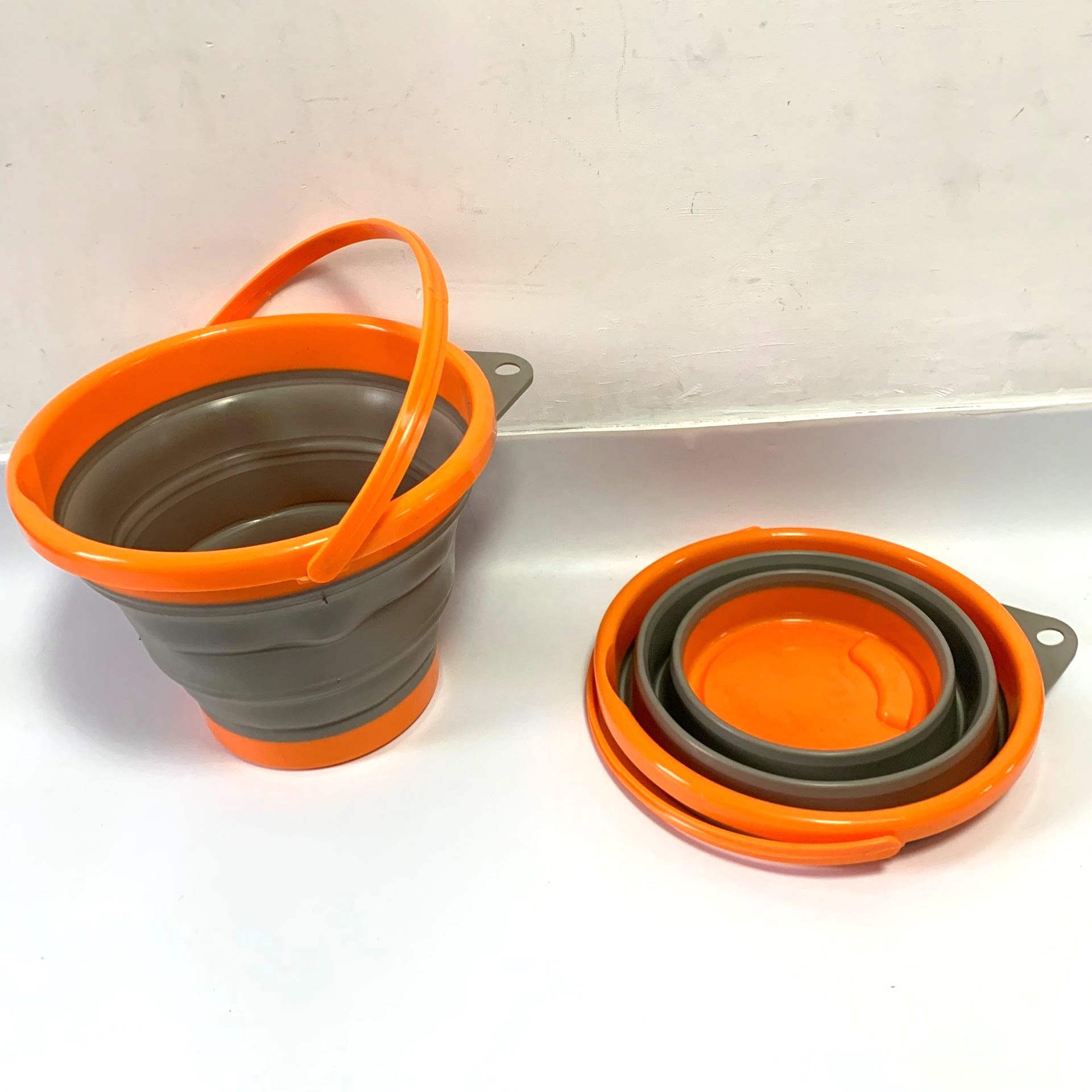 Лучшие продажи многофункциональный портативный пластиковый годный для использования вне помещения складное ведро воды экономия пространства Кемпинг раскладной всплывающий ведро