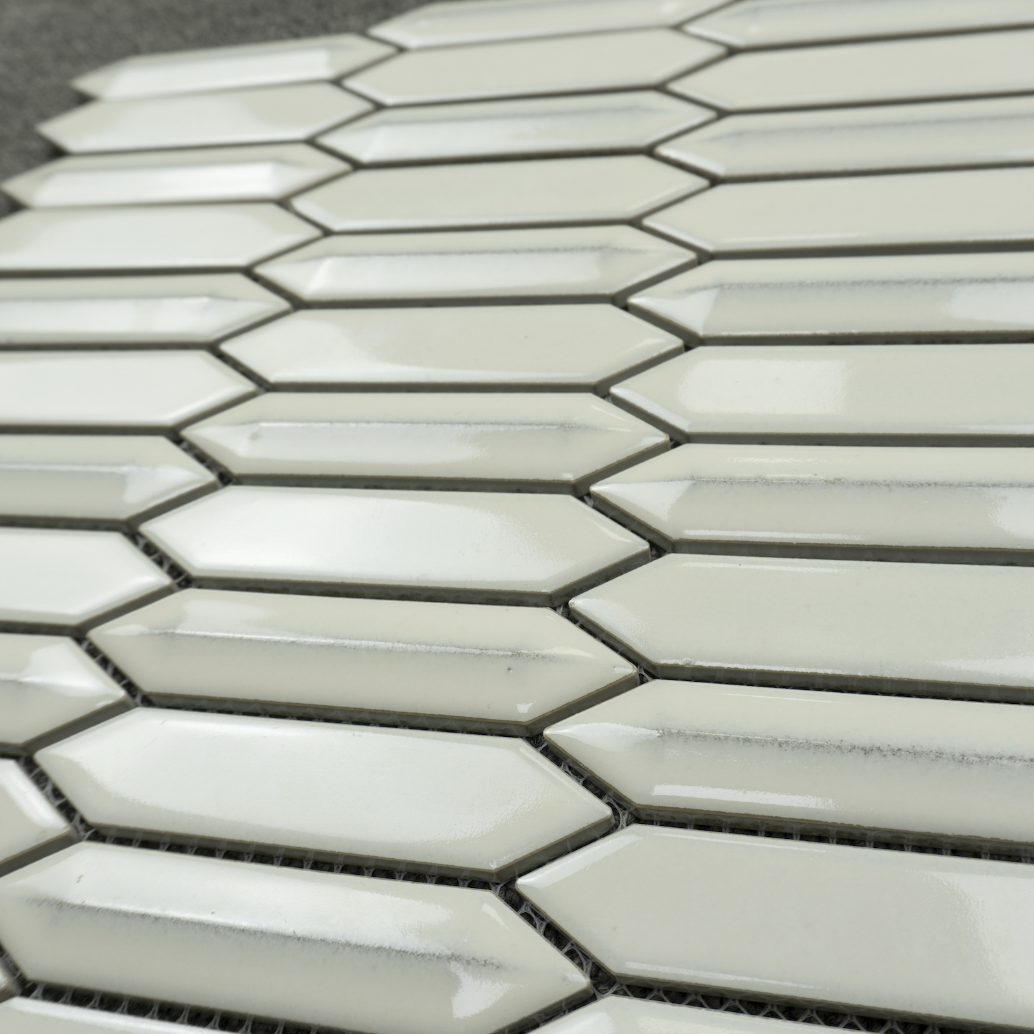 3D Glossy White Arrow Mosaic Tiles Home Mosaic Wall Tiles Decorative 3D Tiles