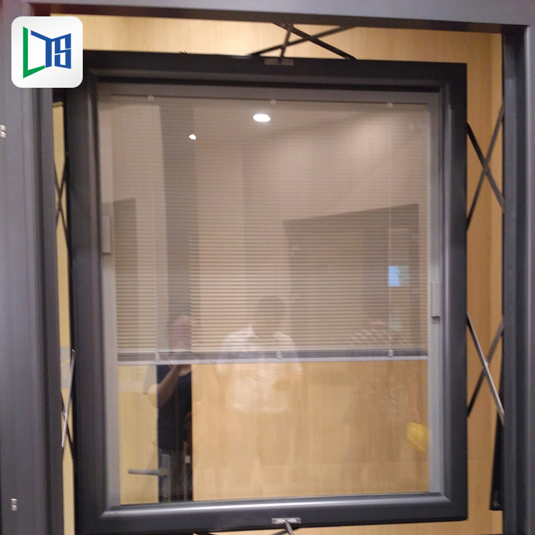 Comercial do estilo americano de vidro tamanho de alumínio louvre louvre janelas de alumínio fixado em casa de vidro ajustável moldura da janela