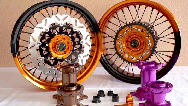 Supermoto Wheels 17 Inch CNC Factory Supply 7116 Aluminum Alloy