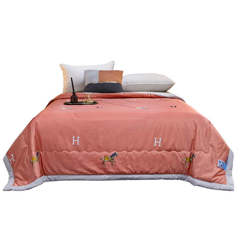 Фабричное летнее стеганое одеяло из шелкового материала, можно стирать и стирать в стиральной машине