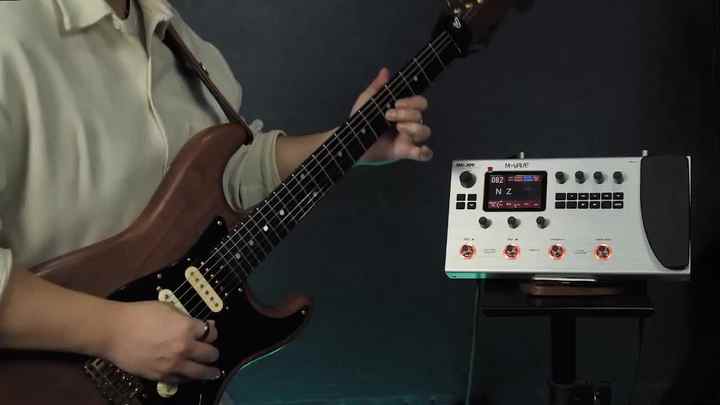 MK-300 Guitar Multi-Effects Pedal - 320+ Effects & 100 Cabs