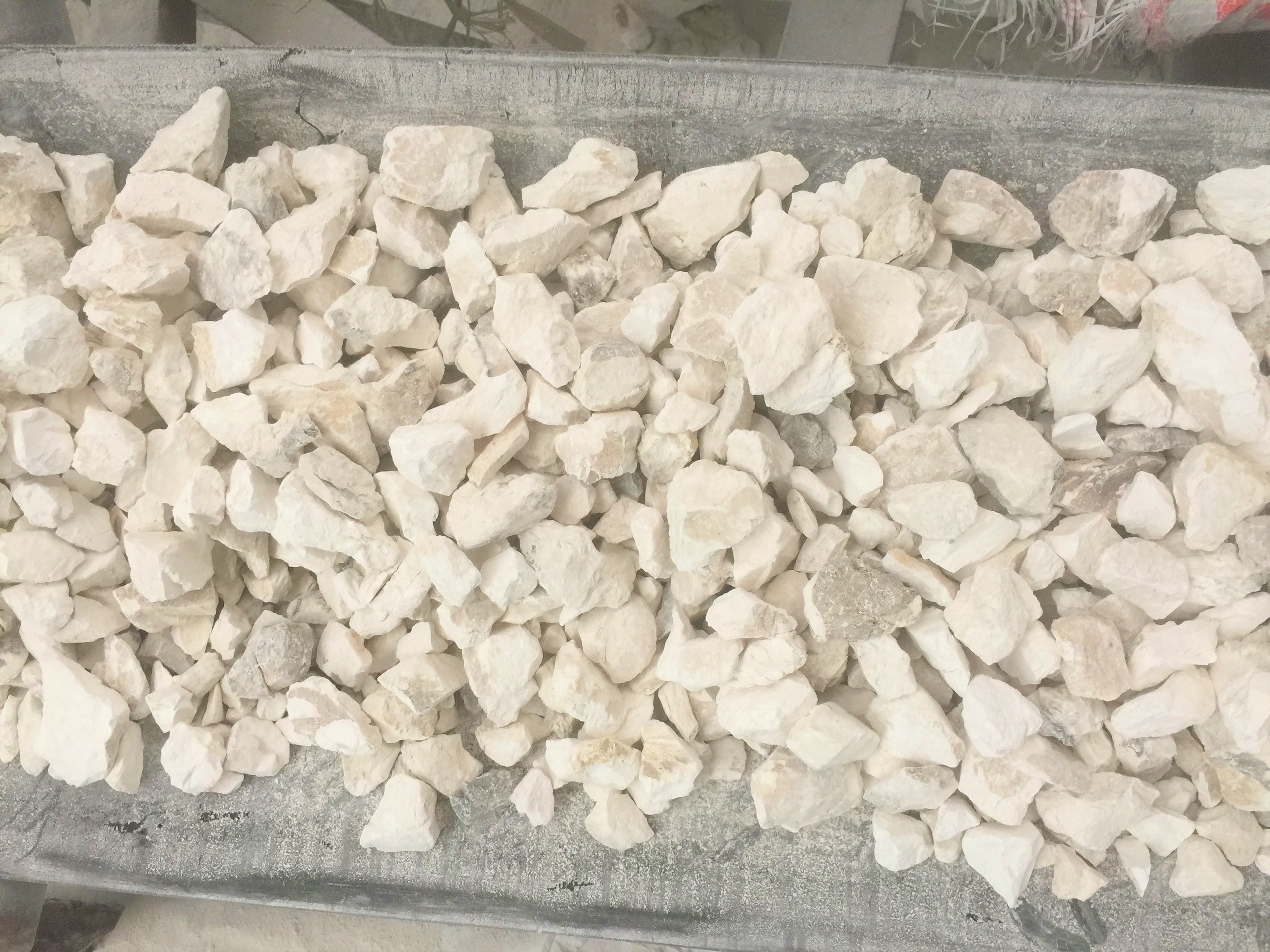 CALCIUM OXIDE WITH HIGH QUALITY CAO 90% MIN
