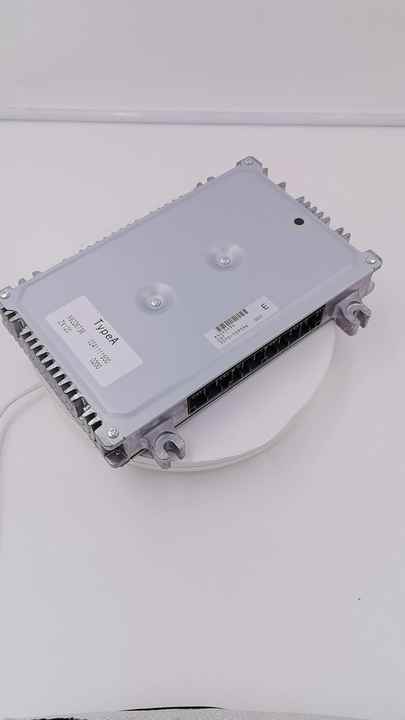 ZX120-1 Excavator Parts Control Computer Unit Board Controller 9226736