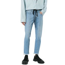 Streetwear embroidery frayed cropped hem denim jeans men