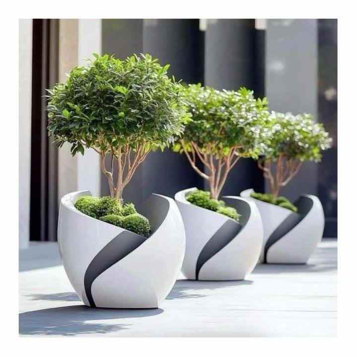 Round Street Landscape Green Large Plant Pot - Outdoor Fiberglass Planter  for Hotels, Malls & More | Wholesale Large Planters