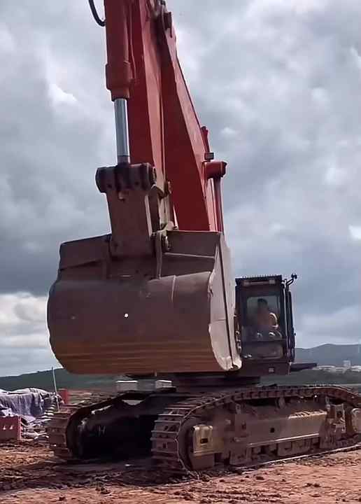 あきこ Used Hitachi ZX890 Excavator - 89ton Crawler Digger for Sale