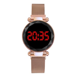 Catálogo de fabricantes de Reloj Pulsera Magnética de alta Reloj electrónico de cuarzo magnético rosado 2020 LED para