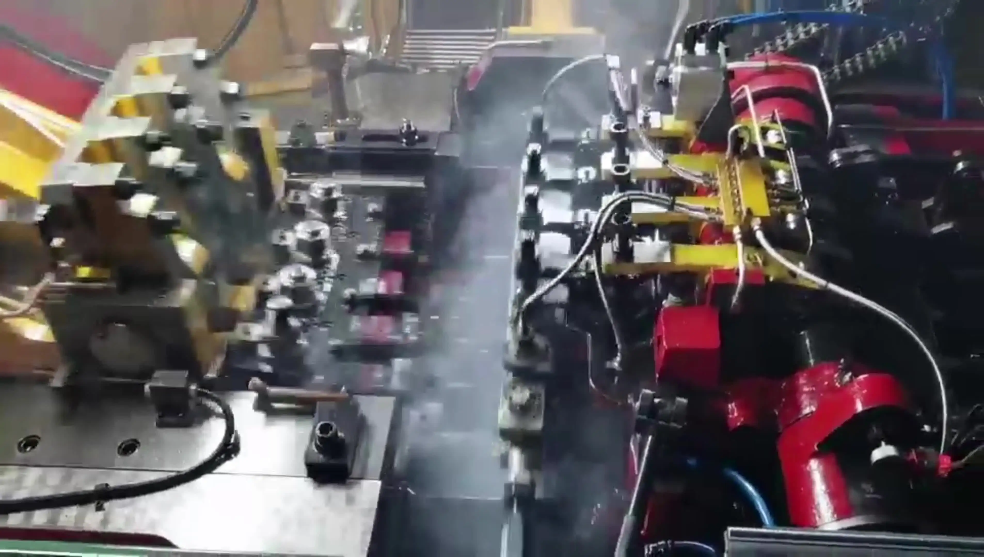 プロフェッショナル4ステーションボルト旧コールドヘッディングボルト