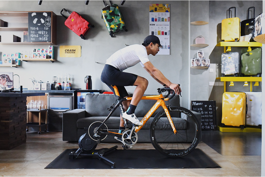 适用于zwift在线骑行的coospo蓝牙蚂蚁   智能室内动力自行车教练机