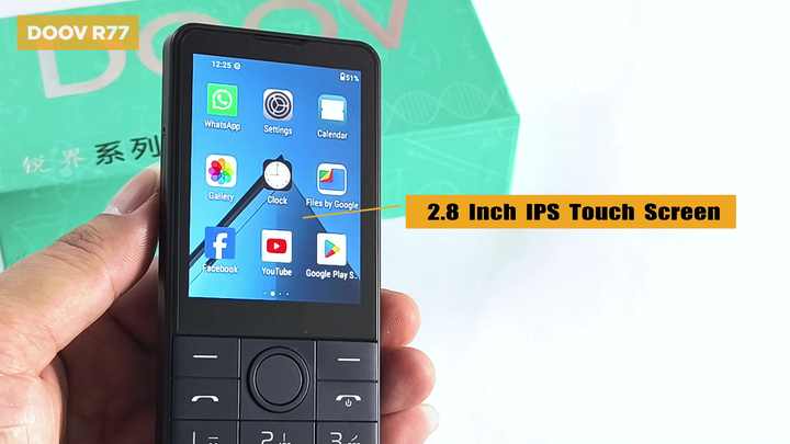 DOOV R77 Telefone Android com Teclado de Botão Dual SIM 4G de 2.8