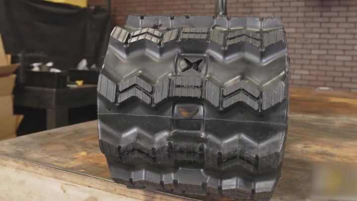450x100x50 Z-Lug Tread Pattern Skid Steer Rubber Track