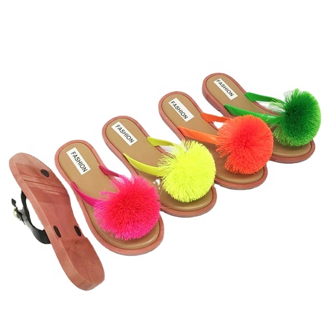 Сделанные в Китае красивые дизайнерские женские туфли и сандалии из поливинилхлорида