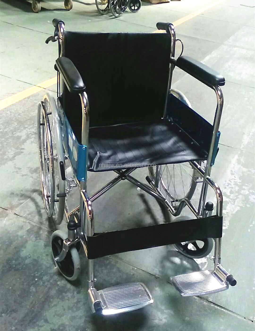 最便宜的残疾人标准轮椅 809 经济东方轮椅 aj-601