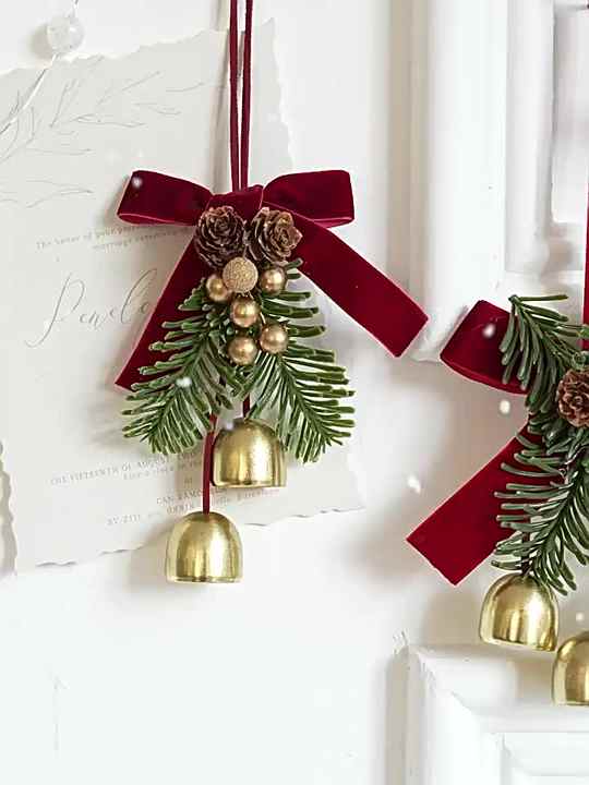 クリスマスの装飾、ギフト、2個のクリスマスの弓の装飾、23 X 35CM / 9 X 13.77インチの大きな花輪の弓、DIYの弓の  片づけても片付けても散らかいがちな子ども部屋。 そんなときはドーナツのウォールハンガーを使ってみてはいかが🍩 カッティングボードの 上に並ぶ ... 新しいクリスマス ツリー LED リボン ライト DIY レース弓ライト クリスマス ツリーの装飾品ホーム パーティー ショップ装飾