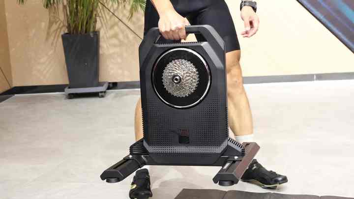 ThinkRider XX PRO Smart Indoor Cycling Trainer - Direct Drive