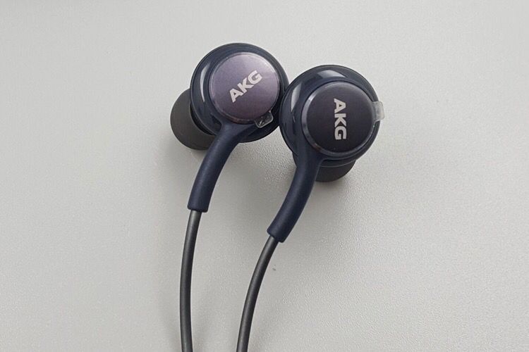 三星银河akg s8 s9 note8 s10耳机的高质量批发有线立体声耳机,带