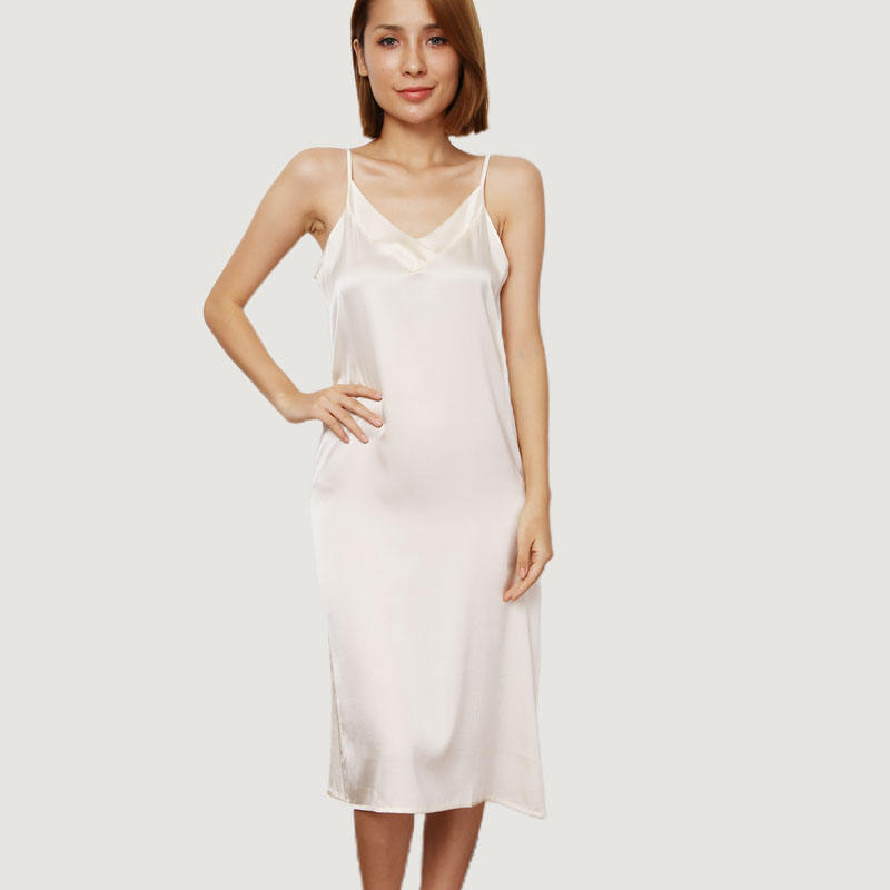 قميص نوم طويل من الحرير للفتيات ذو رقبة على شكل حرف v قابل للتعديل موديل 100