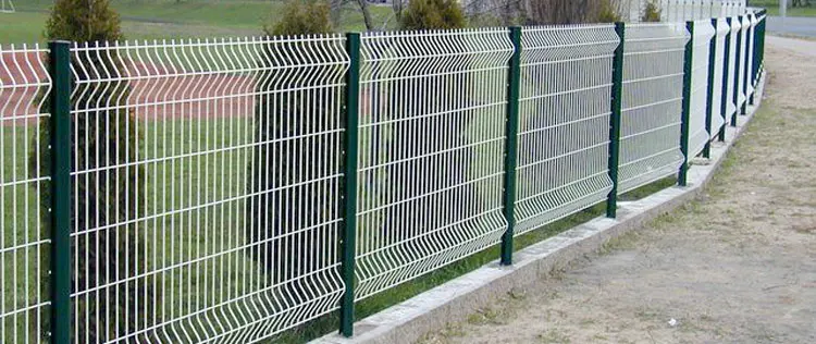 El fabricante de China que el PVC cubrió 3D de alta calidad curvó la cerca de doblez del triángulo del panel de la cerca