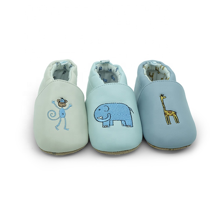 Изысканные лоферы с вышивкой в виде слона; Детская обувь из кожи с натуральным лицевым покрытием