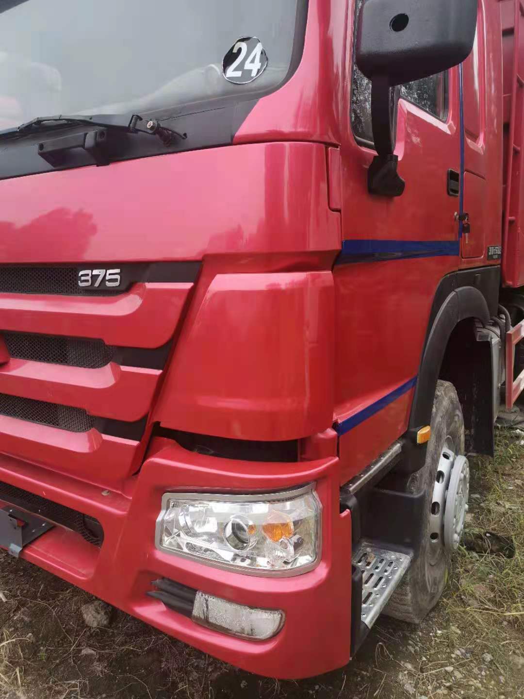Самосвал sinotruk HOWO