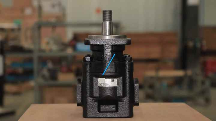 ZX225 Hydraulic Pump HPV102 - Reliable Performance & Durability