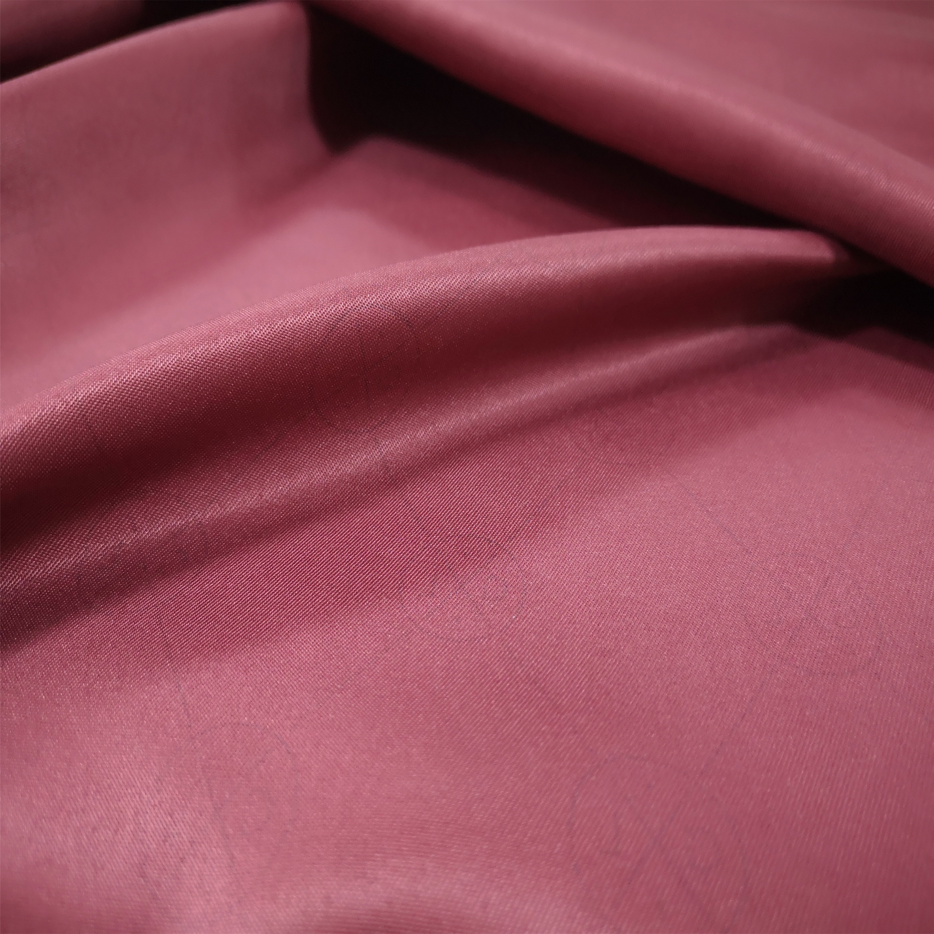 Подгонянные цвета Burgendy блестящая полиэфирная подкладка ткани, используемые для упаковки материала