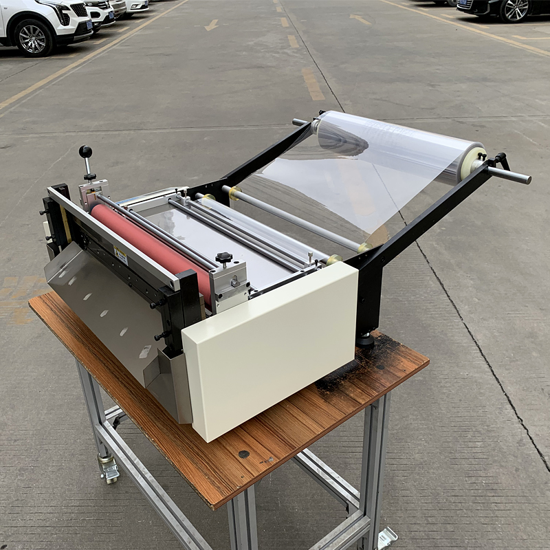 自动无纺布切片机纱布纤维布料切割机抛光纱布针织布料切割机