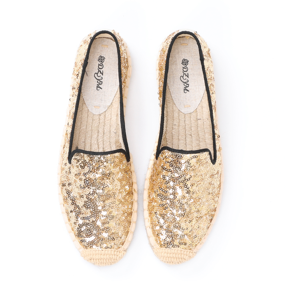 Распродажа, много золотых бусин с орнаментом, хорошо дышащая блестящая обувь на толстой подошве