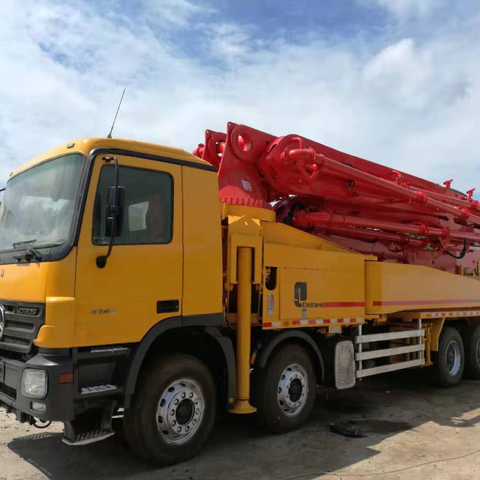 使用热卖普茨迈斯特 (putzmeister) 52m混凝土泵车价格低廉,在中国