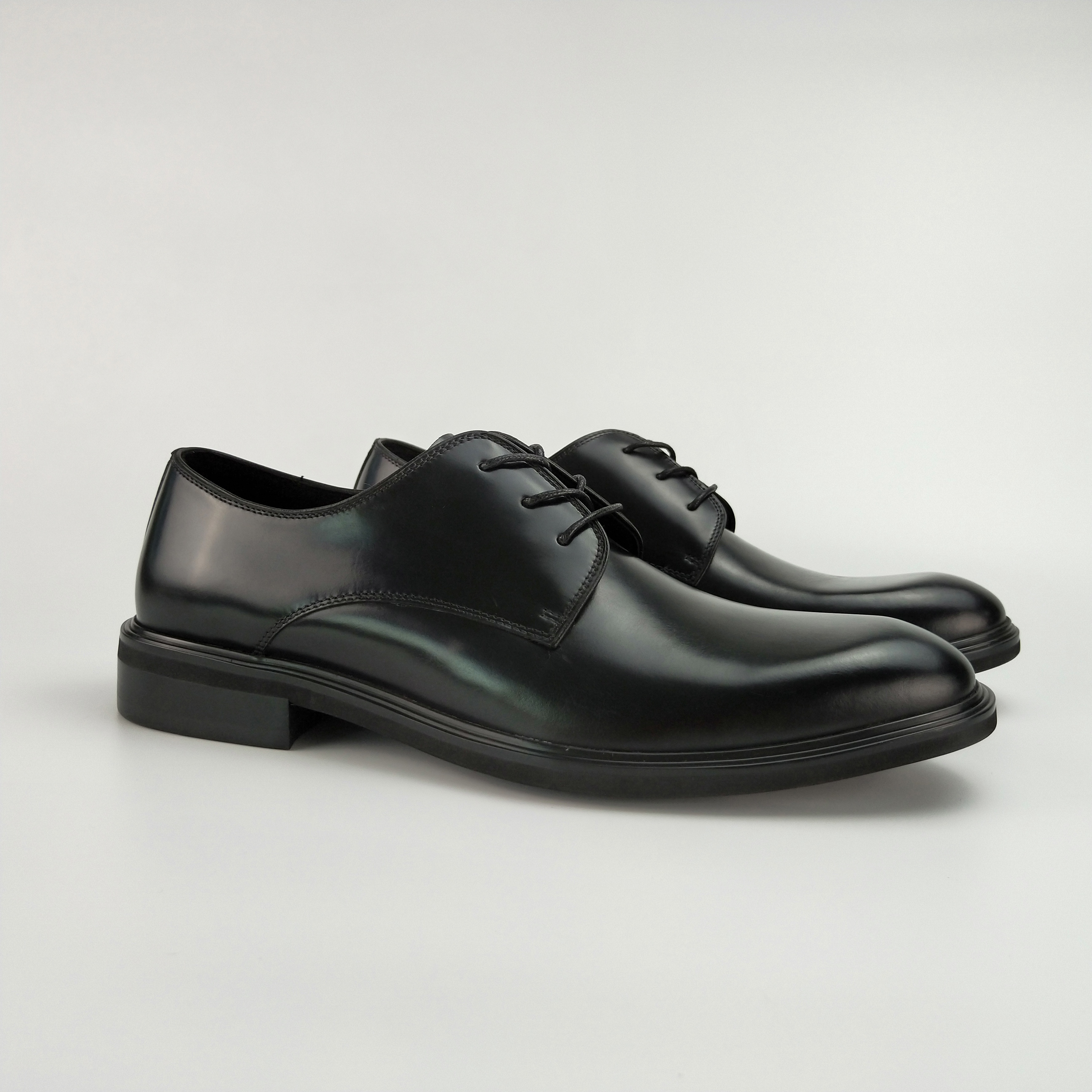 Модные мужские туфли из натуральной кожи по оптовой цене