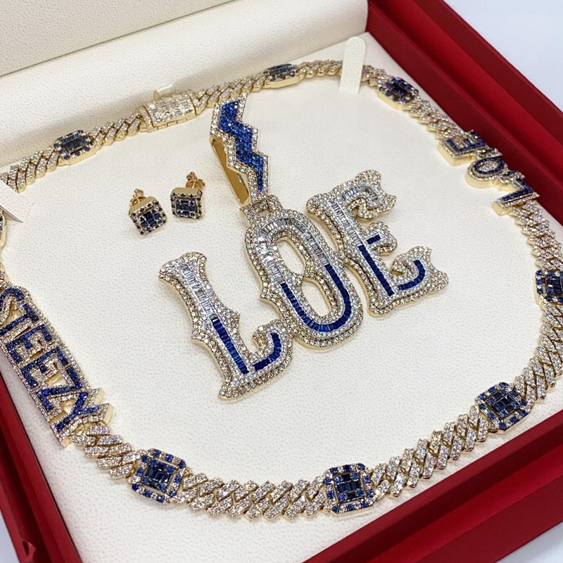 2023 New Design LOE Letter Pendant Blue Gemstones Baguette VVS Moissanite Pendant Plated Yellow Gold Charm Pendant