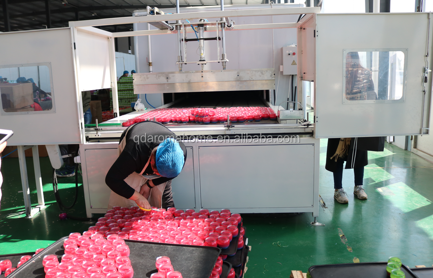 Aroma Home Red Candy Glass Candle سفارشی معطر با درب چوبی 14