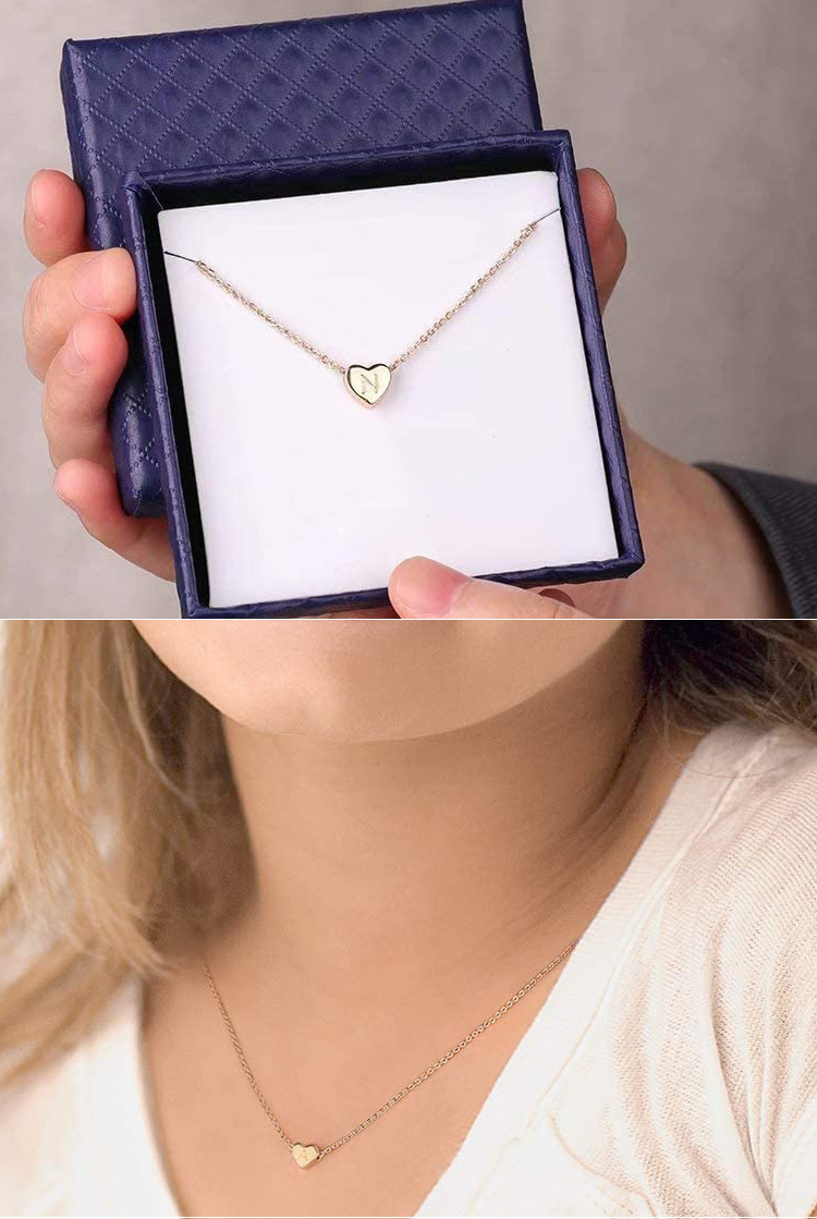 Wholesale mujeres joyería de acero inoxidable pequeño 18k 14k chapado en oro niños del alfabeto delicado del encanto de la letra inicial de encargo del collar del corazón