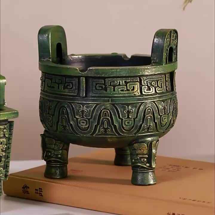 アンティークブロンズ三脚灰皿 モダンチャイニーズスタイル樹脂工芸品
