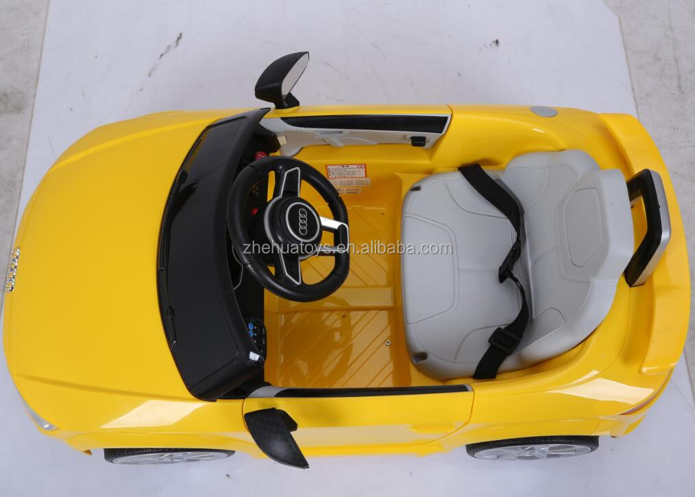 アウディTTRSライセンスキッズ電気自動車おもちゃ子供用車に乗る