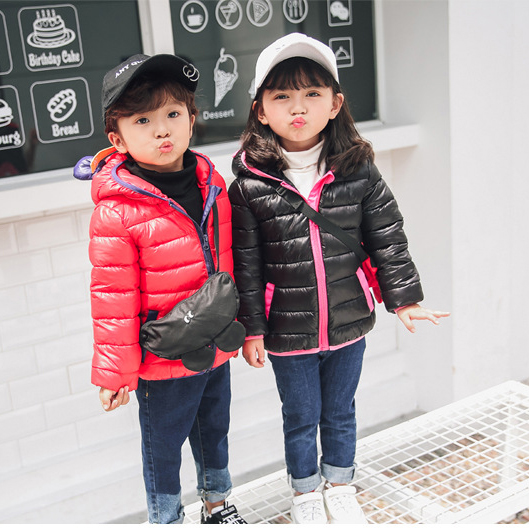 Зимняя однотонная тонкая и легкая хлопковая детская пуховая куртка с капюшоном и круглым вырезом для отдыха для мальчиков и девочек