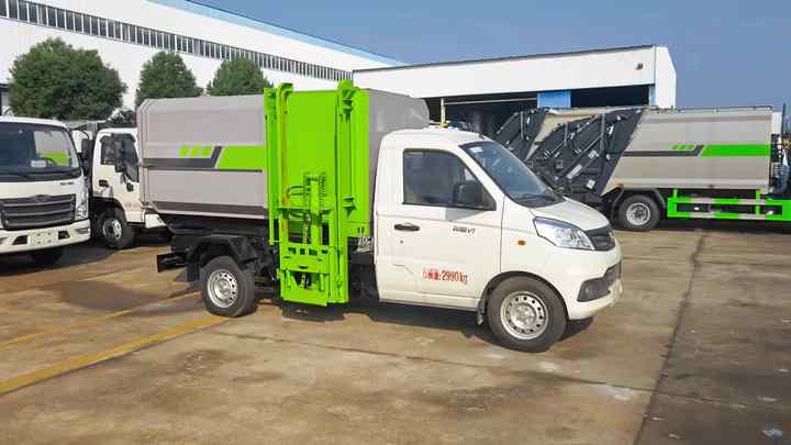 New Foton Small 4x4 Rear Loader Compactor Trash City Garbage Truck Self ...