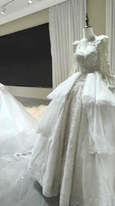 S2292N 2026 New Hot Selling Fashionable Off-Shoulder Waist Sparkling Lace  Embroidery Pattern Elegant Train Mermaid Wedding Dress