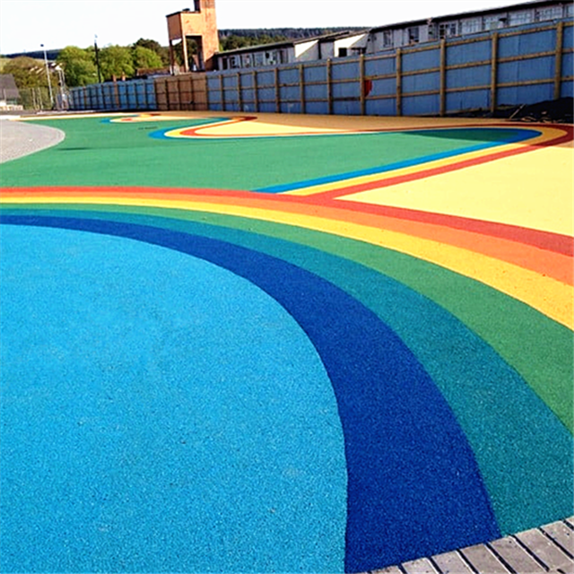 Резиновое покрытие для спортивных площадок. Покрытие ЭПДМ 20 мм. Резиновое покрытие ЭПДМ. Резиновая крошка EPDM. ЭПДМ крошка площадка.