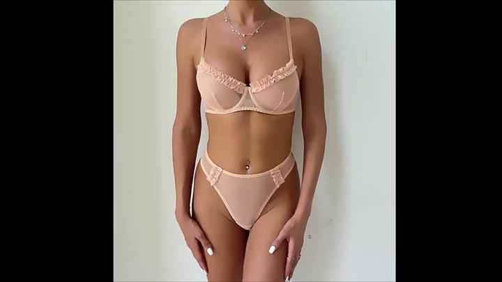 Hot Sale Women Sexy Lingerie Euro American New Design Mesh Pleated Lace  Trim Push up Bra Lingerie Set