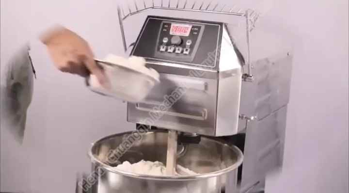 Flour Mixing Machine For Bakery Spiral 15kg 20litre Dough Mixer