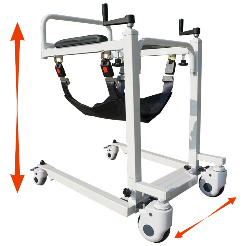 Ручная переноска пациента с кресла на кровать для домашнего использования