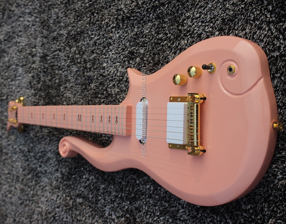 WANTON　GUITAR　玩具　未使用 Weifang Rebon 6 String Cloud Prince Electric Guitar in Pink