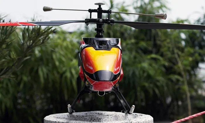 WLtoys V913 RC Helicopter with Brushless Motor & Built-in Gyro
