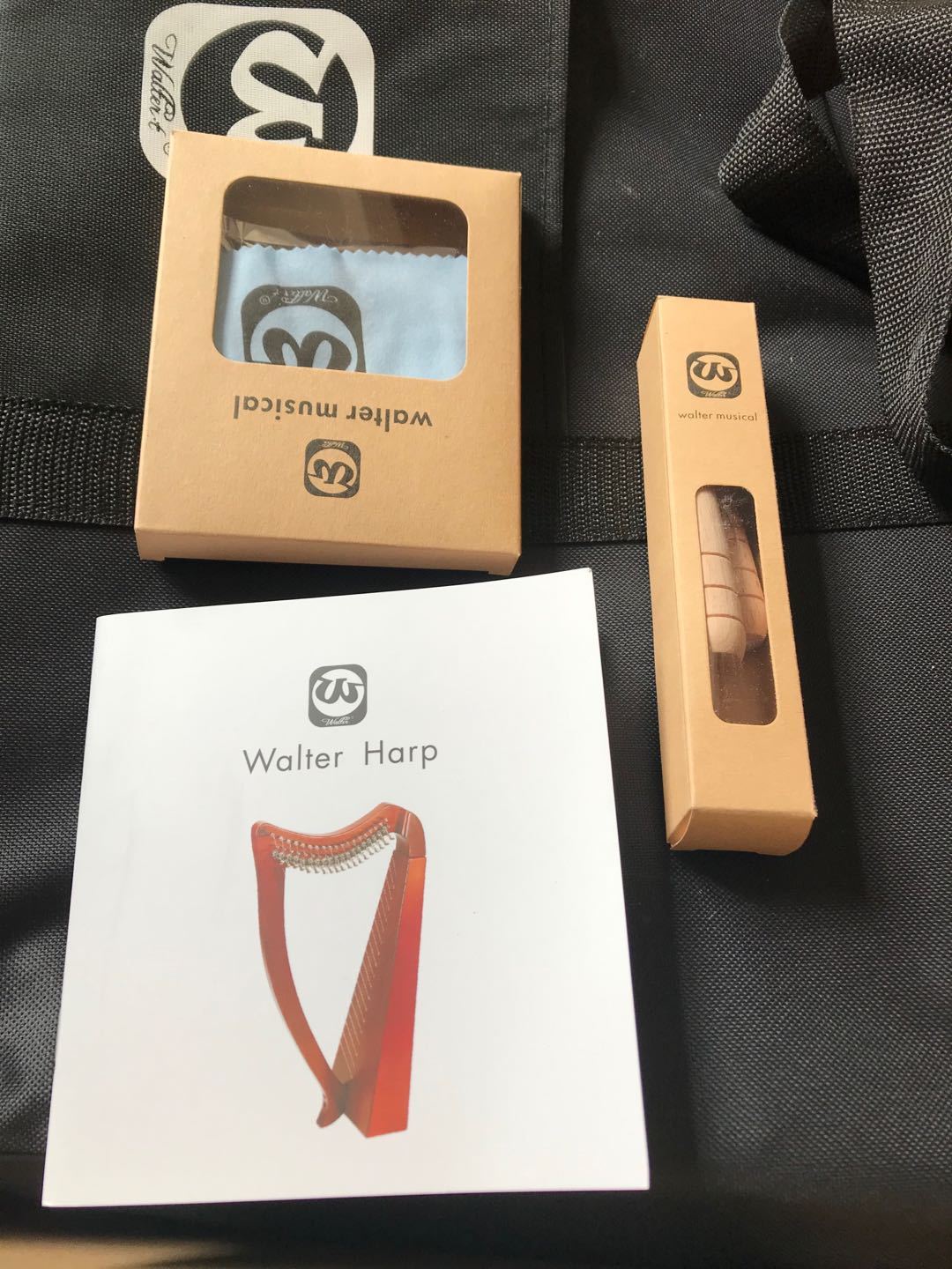 Walter Lyre ハープ 本体と付属品 19 String Lyre Harp - Mahogany